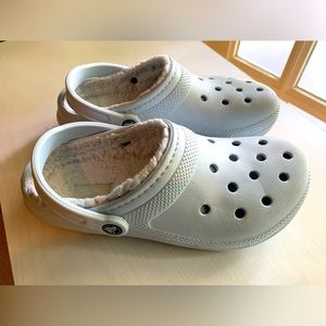 Crocs - Classic Lined Clog / light blue/ Sz 8